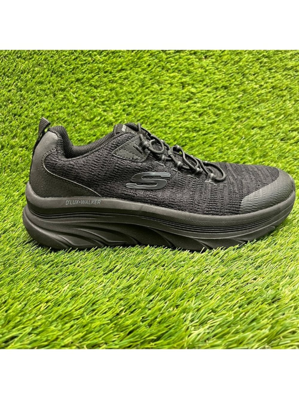 Skechers Dlux Walker Mens Size 7.5 Black Athletic Running Walking Shoes Sneakers